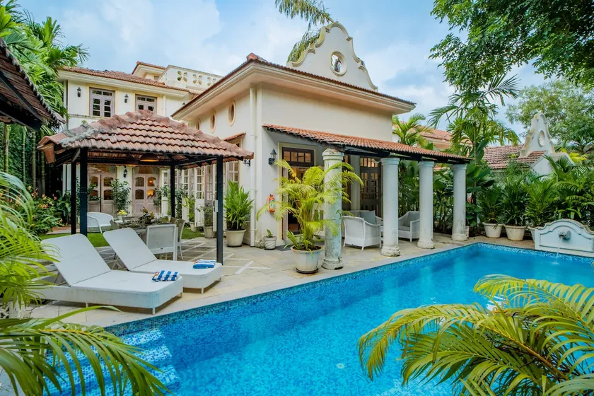 3BHK Villa w/ Pvt Pool, Garden, Lounge & Breakfast - Image 1