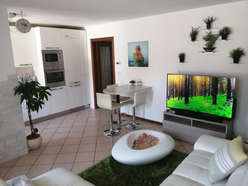 Apartment by the maples - Image 1