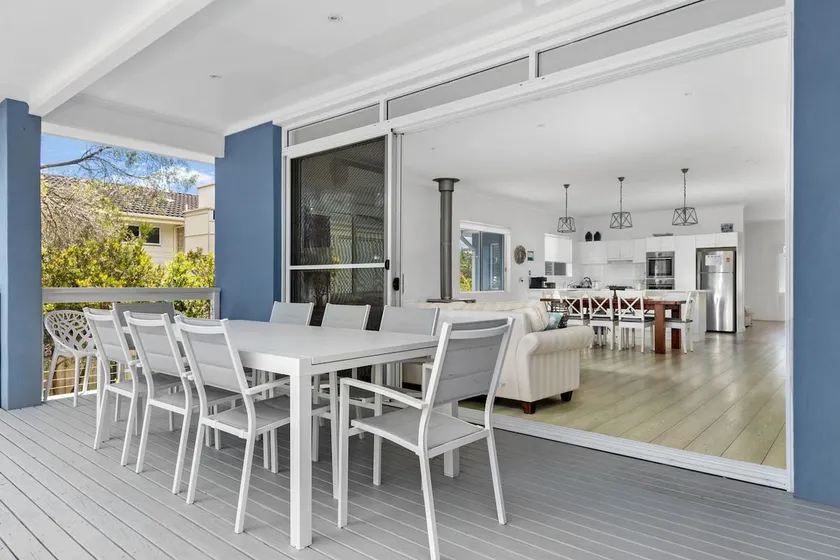 Caroline's Beach House by Experience Jervis Bay - Image 1