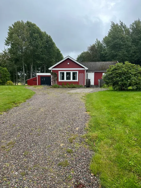Red cottage, Högsäter - Image 1