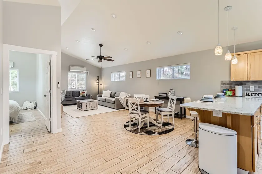 Cozy and quiet Detached unit 1 bedroom - Image 1