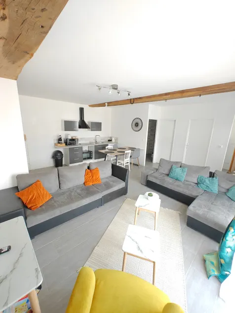 Cottage for 12 people in the countryside, A5 2 min, private parking - Image 1