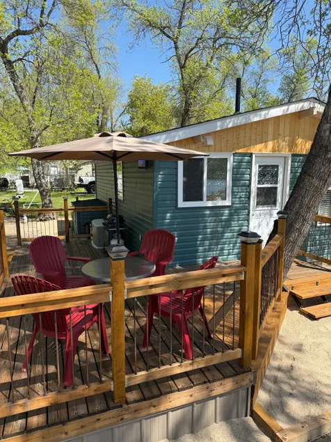 Cozy cabin at Crooked Lake - Image 1