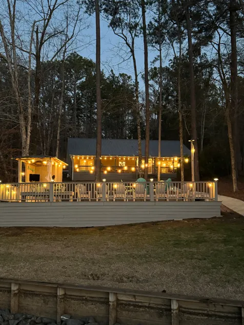 Dock, Kayaks, Screened Porch & Big Lake Views - Image 1