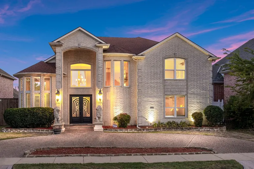 Modern Castle w/ Pool + Spa + 3 Gamerooms! - Image 1