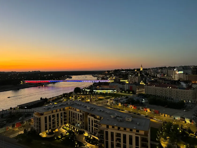 BW Metropolitan: River & Old City Views 2BR/2BA - Image 1