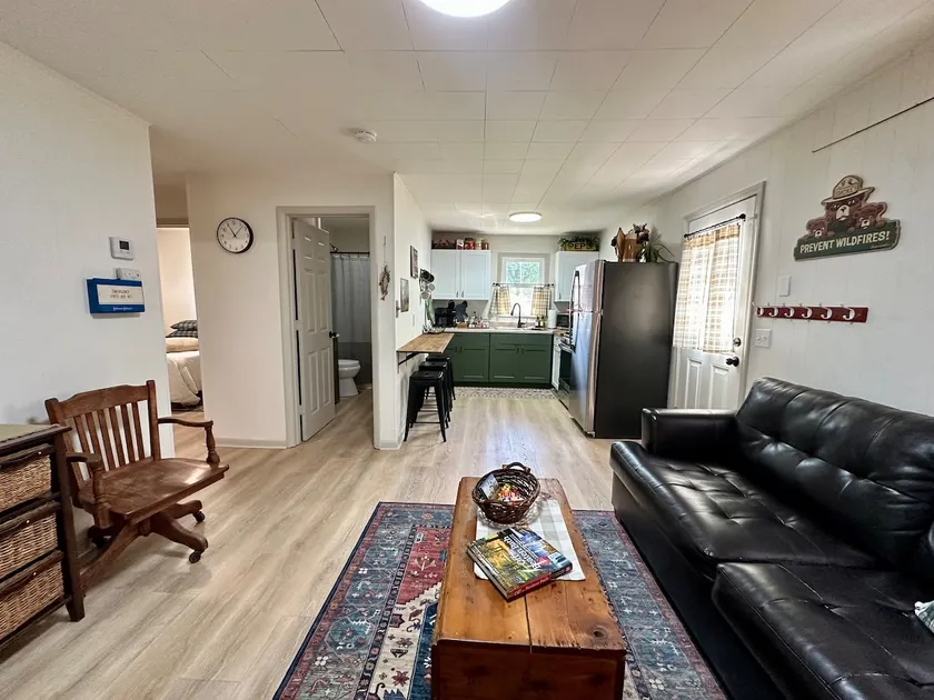 Base Camp Cottage - Image 1