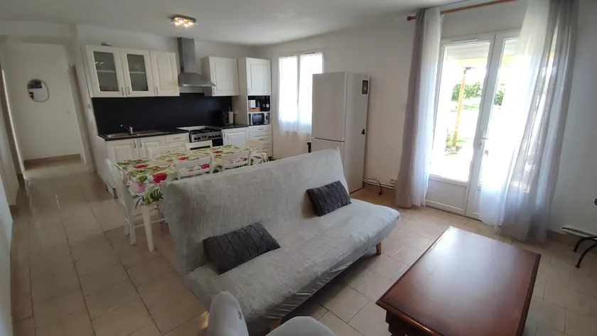 Beautiful character apartment in Périgord - Image 1