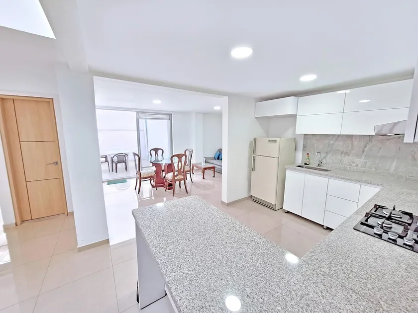 House in the center with terrace and great location - Image 1