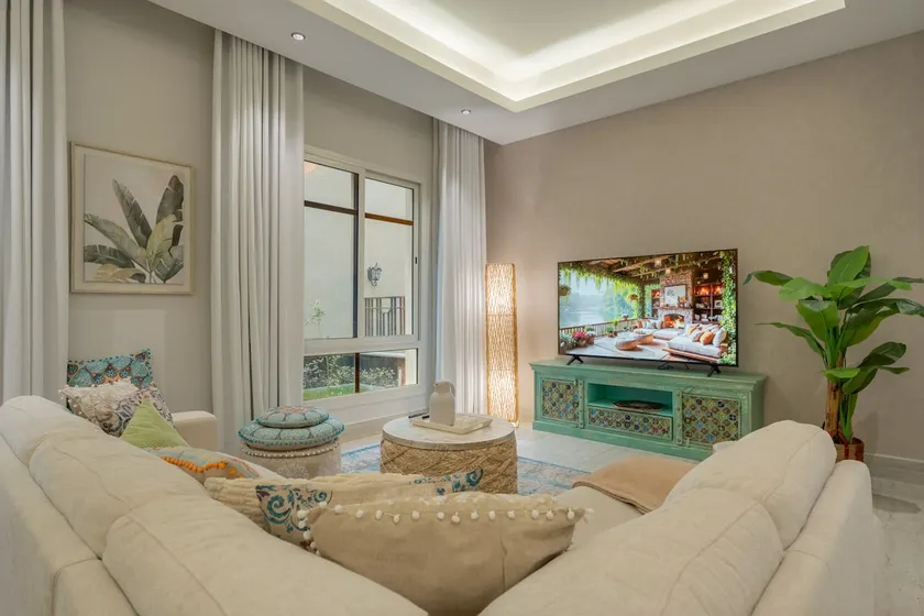 3 Bedroom Boho Oasis Apartment + Gym | Next to the Convention Center - Image 1