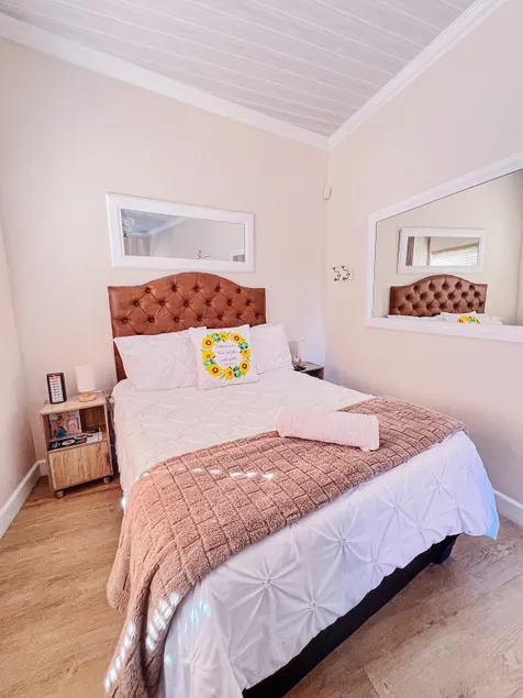 Zebra Studio Welgelegen. NorthernSuburbs Cape Town - Image 1