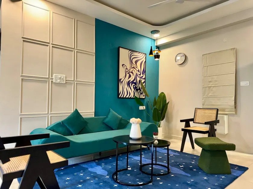 Emerald 3BHK in HITEC City 2 mins to metro station - Image 1