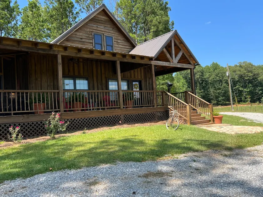 The Cabin at Cotney Farms - Image 1