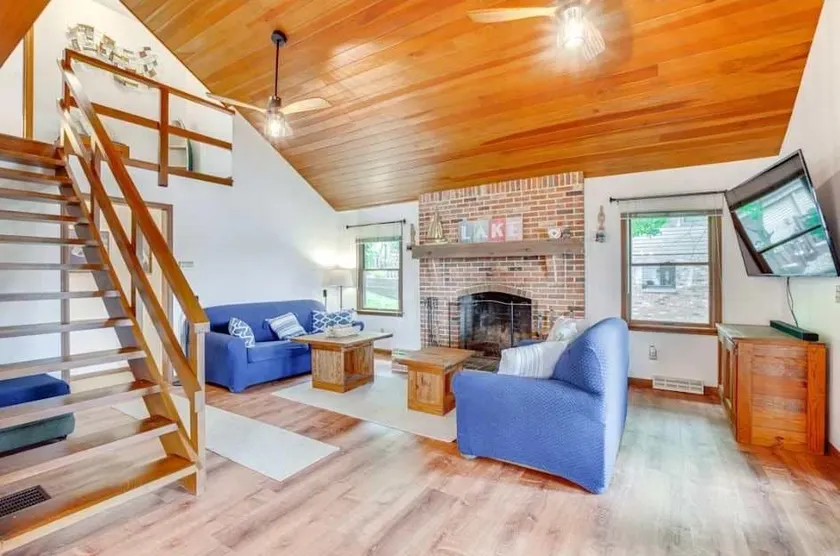 Guilford Lake Retreat 3BR 2BA wifi - Image 1