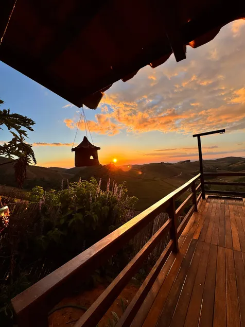 Romantic Experience with a View of the Mountains - Image 1