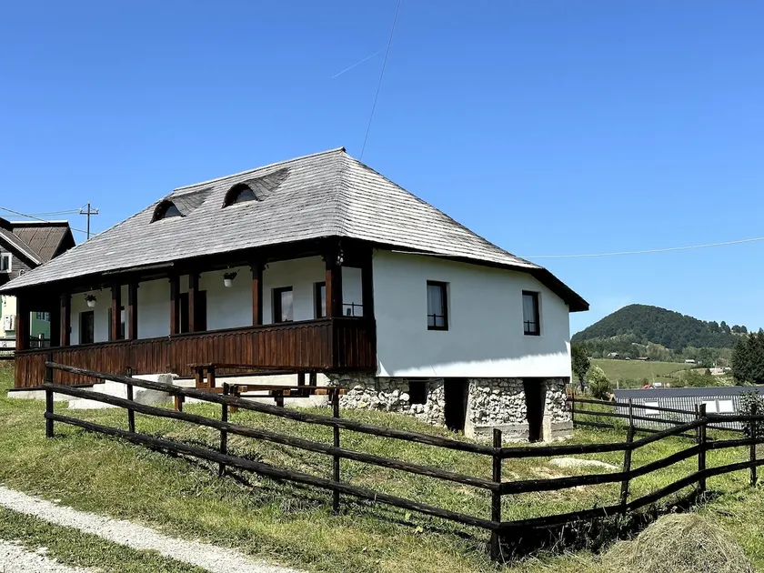The Heritage House - Image 1