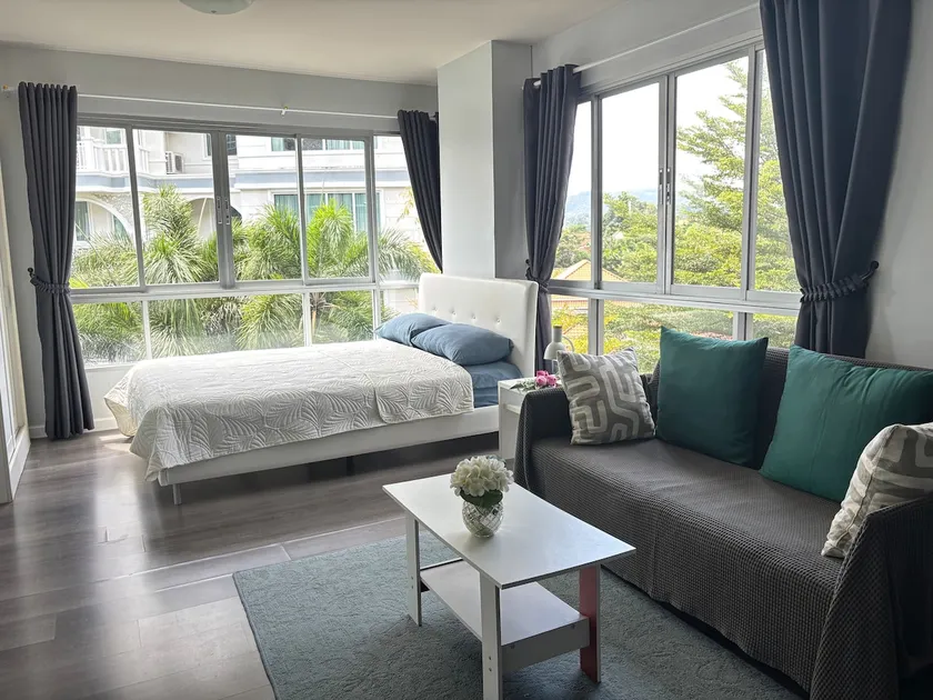 Charming studio in the center of Phuket - Image 1