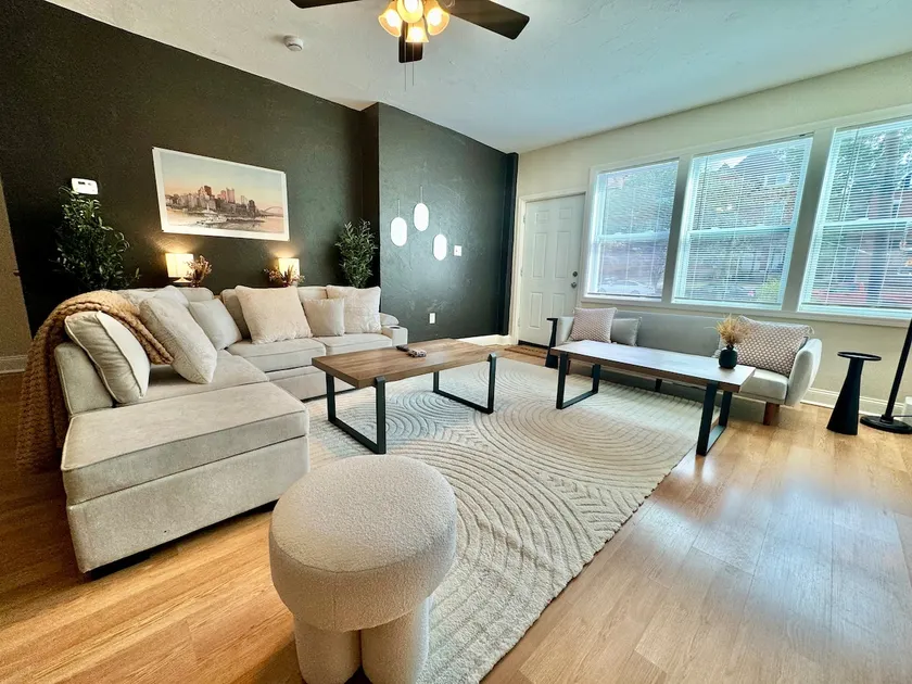 Luxurious 3 King Bed Apt~3 Parking Spots~Bakery Sq - Image 1