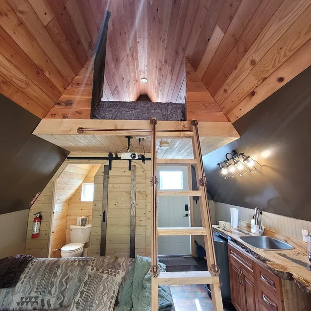 Mushroom Cabin on Homestead w/Hot Tub - Image 1