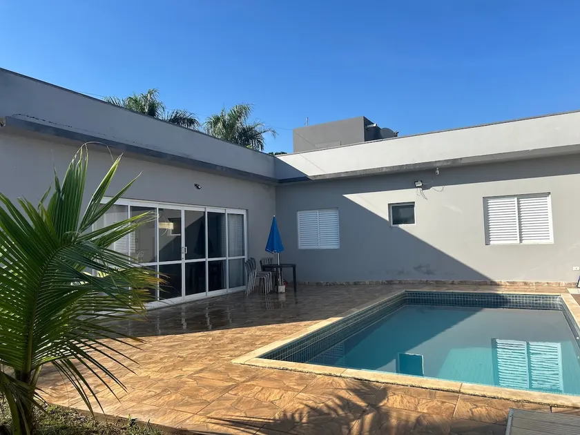 Space for rent! - Image 1