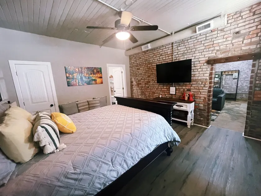 The Nest at Main Street Suites - Image 1