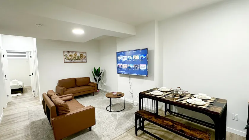 Luxury 2 Bedroom Suite - Image 1