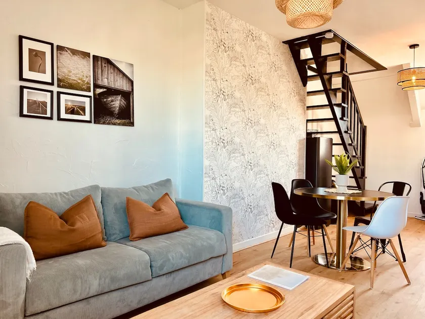 Cozy duplex on the port of Caen. Sleeps 5 - Image 1