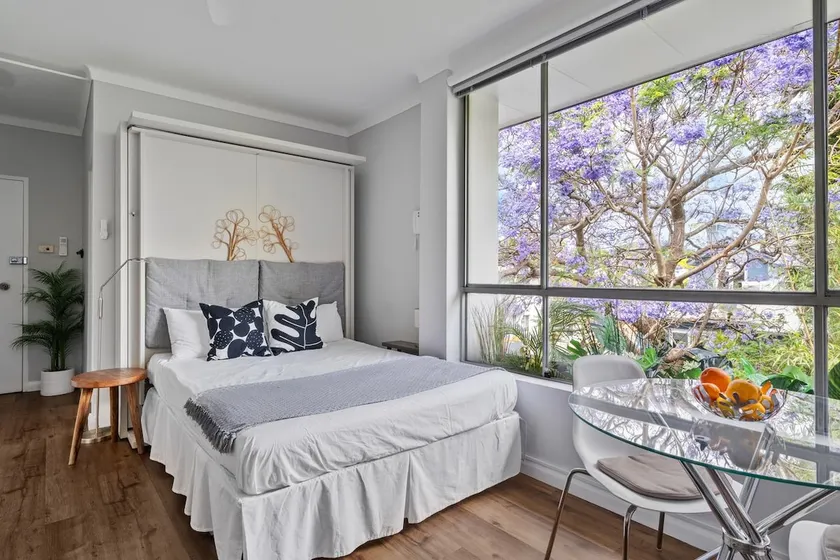 Stylish City Studio in Trendy Redfern - Image 1