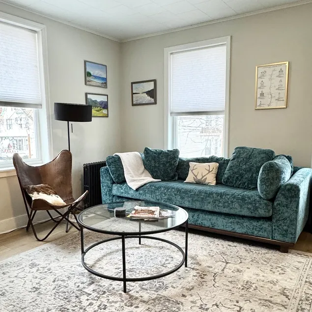 Cozy Uptown Getaway - Image 1