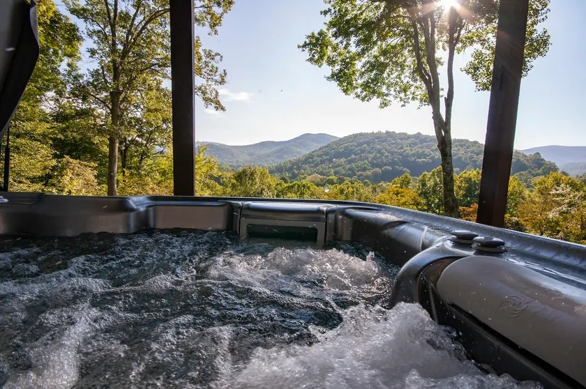 Valley View - Hot Tub - Fire Pit - Image 1