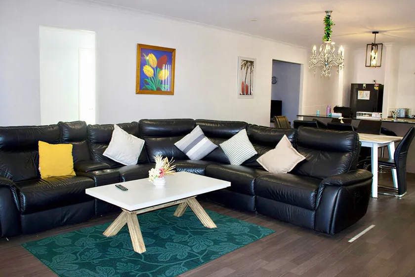 The Serene Oasis of Hilbert-Spacious 4bedroom home - Image 1