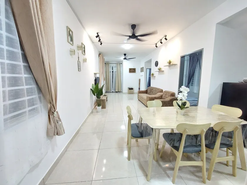 Amir Homestay Nilai - Image 1