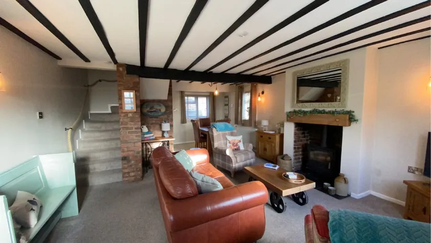 Fitzherbert Cottage - Image 1