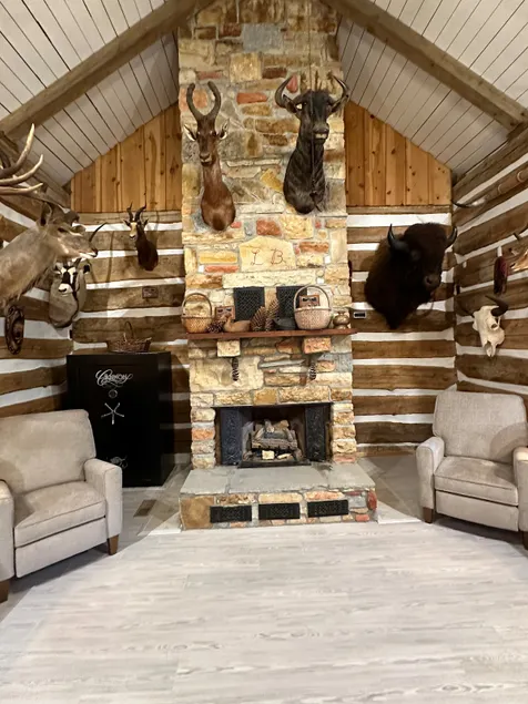 Trophy Room 1840 - Image 1