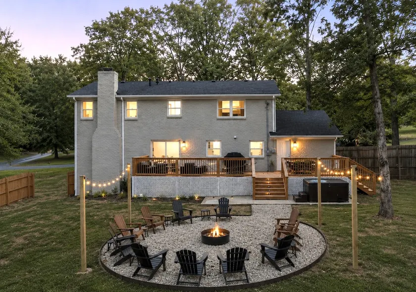 Unwind & Make Memories at The Bourbon Trail Escape - Image 1