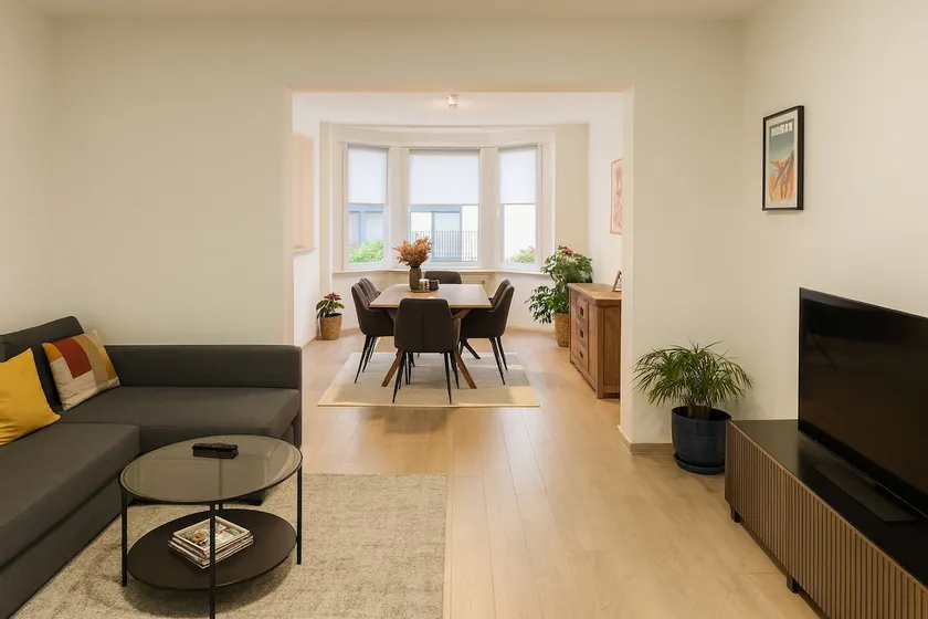 Beautiful spacious apartment - Image 1