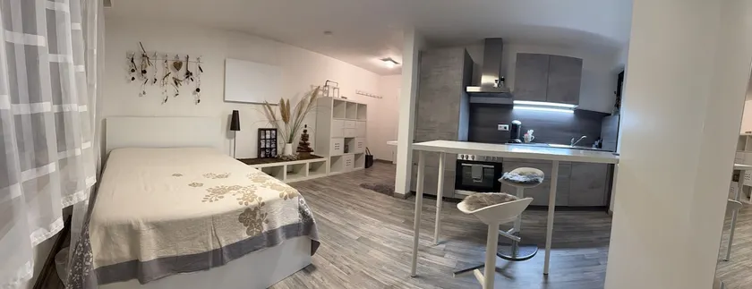 ”Gartenblick” Apartment - 3 minutes to WN train station - Image 1