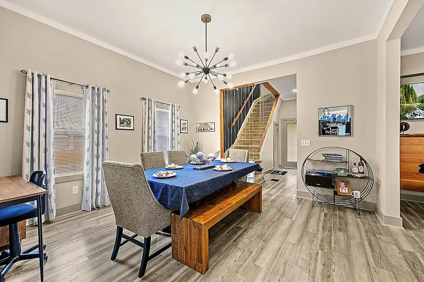 KC Retreat | 4BR 3BA | 3 Kings | Chiefs & Downtown - Image 1