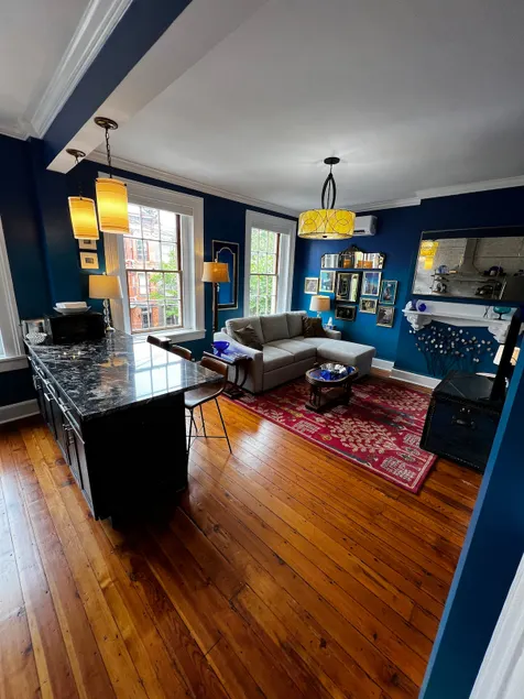 The Grand Delphey: Downtown Artist Retreat - Image 1