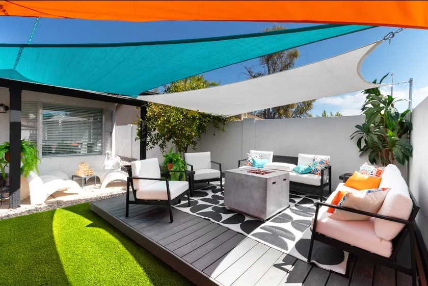 Stadium location/modern luxury + real playground! - Image 1