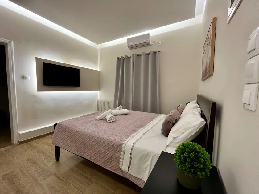 Emerald Suite - ATH Airport - Image 1