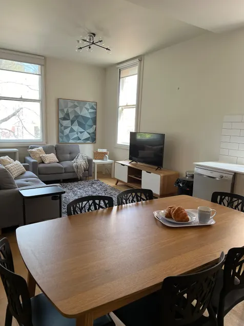 Charming 1860s Shophouse Retreat - Image 1