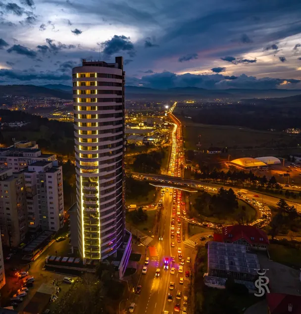 SaDim Lux Apartment City Tower 14-18th floor - Image 1