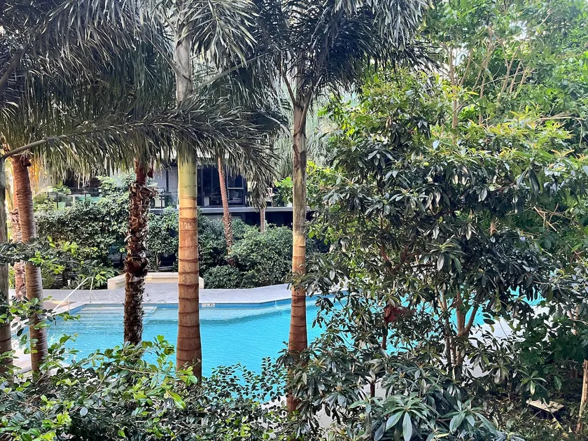 Newstead Retreat with pool, park & late check-out - Image 1