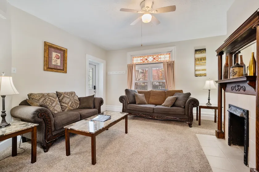 Entire 2BR Apartment | Near Pittsburgh - Image 1