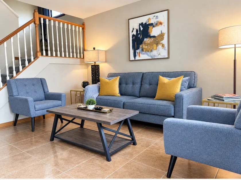 Downtown Comfy 2 BDR -Close walk to everything! - Image 1