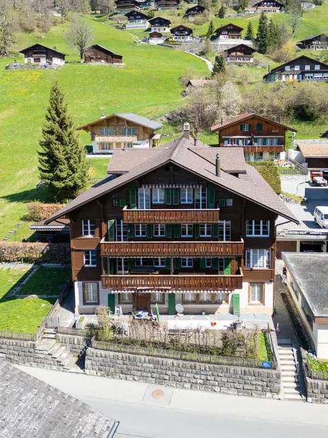 3.5-room apartment with a view of the Eiger in central Grindelwald - Image 1