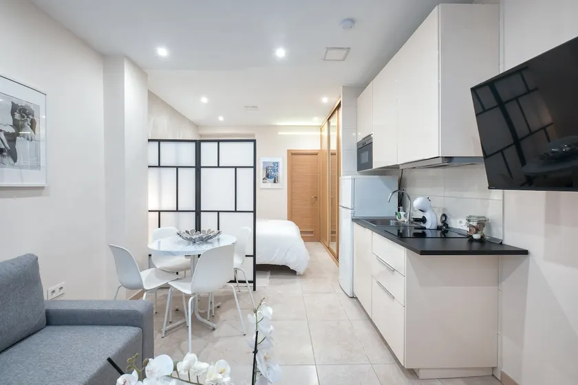 Cozy and Elegant Studio in Madrid - Image 1