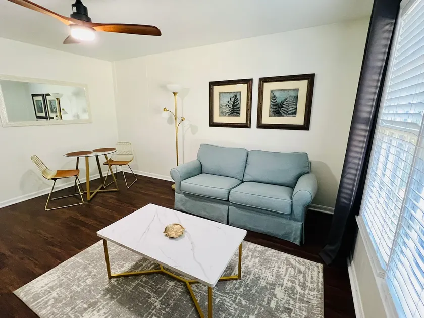 Charming & new 1Br 1Ba Apartment - Image 1