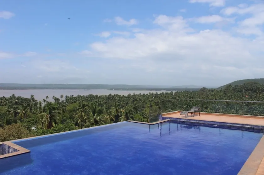SA17:1bhk apartment with rooftop view - Image 1